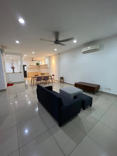 3 Storey PERDANA RESIDENCE 2 Selayang, Actual, END LOT, Facing NORTH, Low Deposit