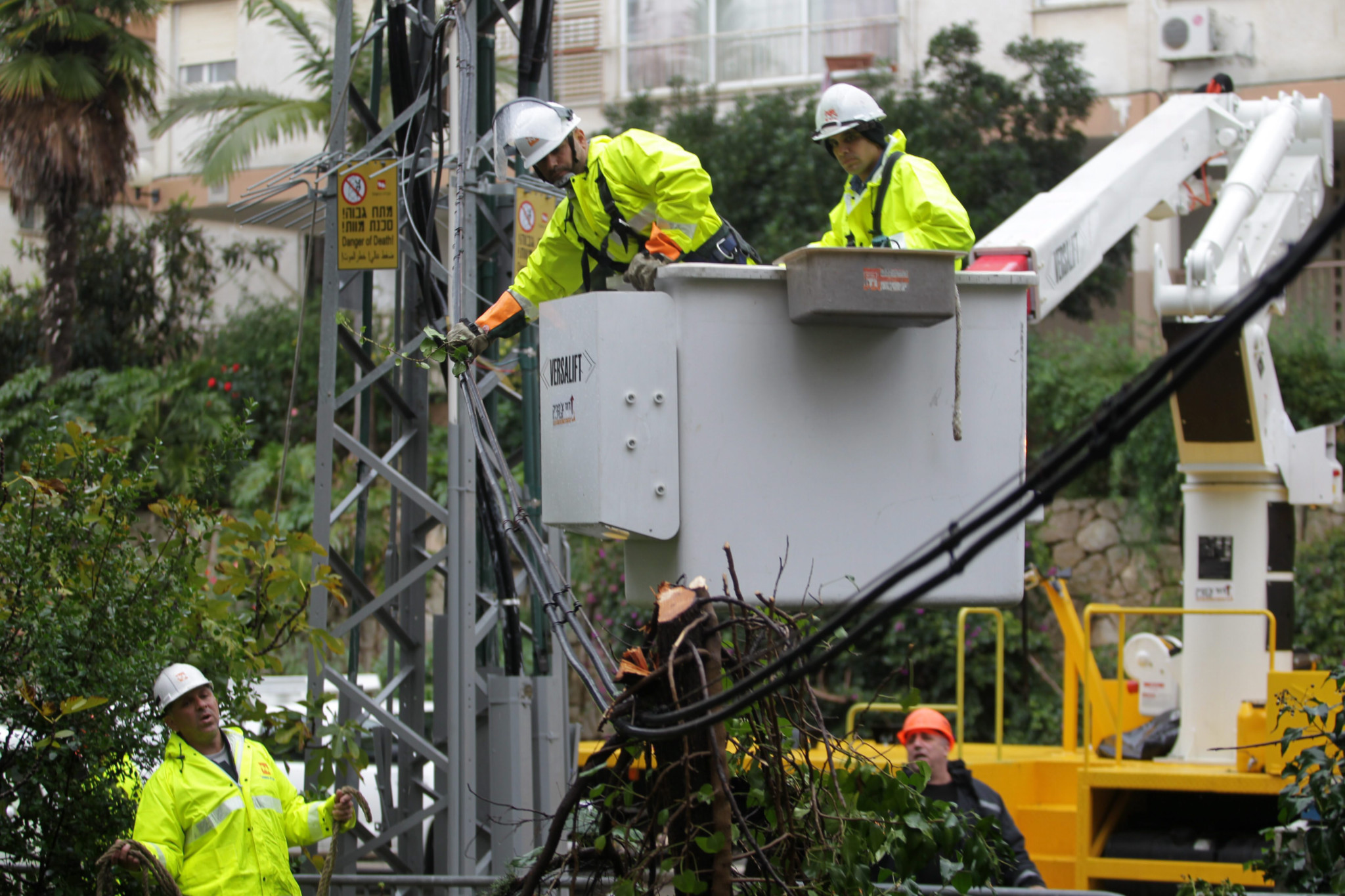 Israel's electricity rates to hike by 10 percent in August