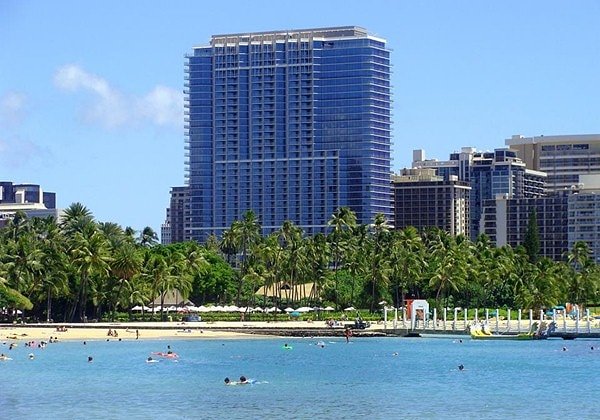 Hilton Hawaiian Village Waikiki Beach Resort - HafH