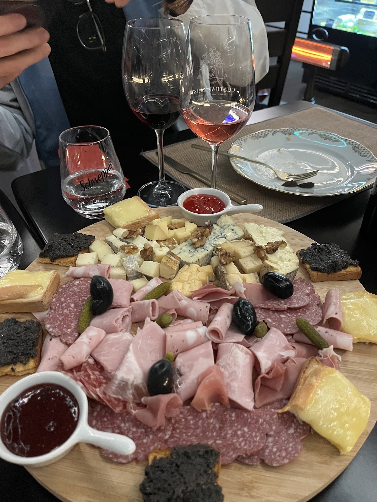 Apero Chic - Rooftop Bar photo 2
