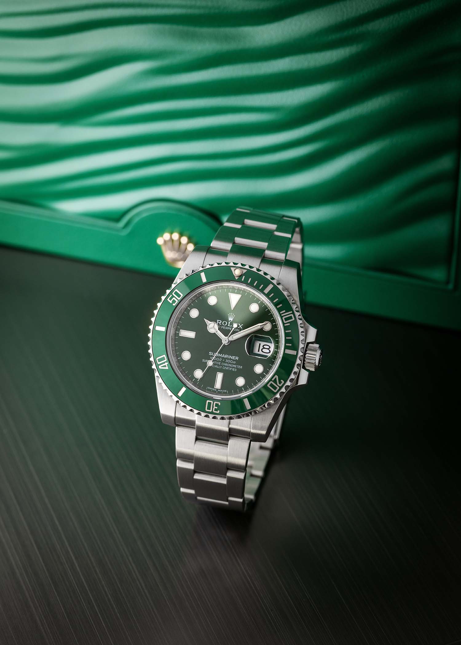 Rolex Submariner Date Green Hulk 116610LV