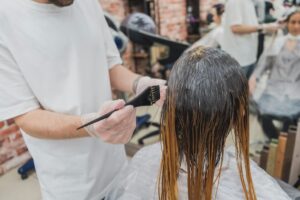 「毎回する」は1割！「ヘアカラーする前にパッチテストをしますか？」のアンケート調査。