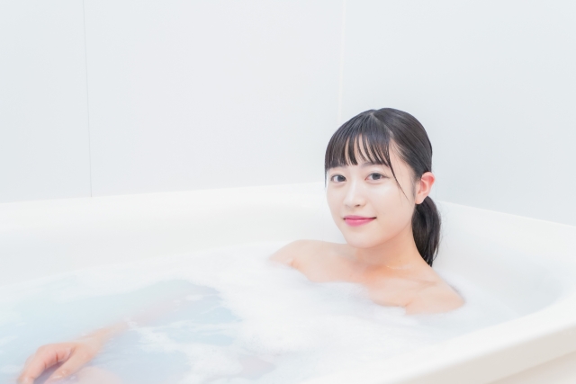 女性の約半数は使わない！「銭湯や温泉に行く時、備え付けのシャンプーを使いますか？」のアンケート調査