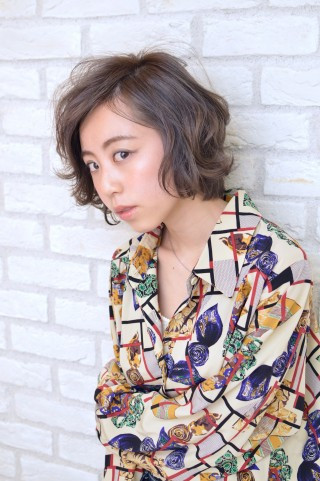 ラベンダーアッシュと抜け感ショートでフラッパーガール Hair Lounge Ayungのヘアスタイル ヘアログ