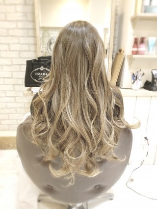 ホイルワーク アッシュベージュ No Hair Lounge Ayungのヘアスタイル ヘアログ