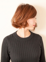 Lucy Hair Design Works 外ハネショートボブ。