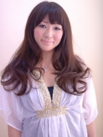 keep hair design フェミニンカールロング