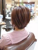 & again HAIR DESIGN 緑橋 ハイライトショートボブ