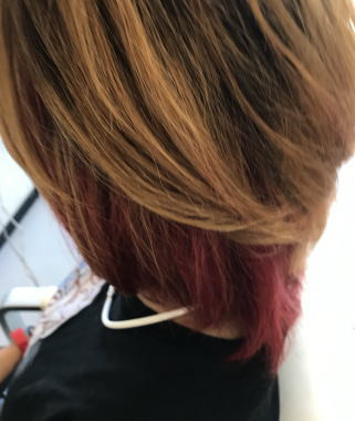 メッシュ インナーカラー何でも Ok 大人のお洒落を満喫 ビューティースポット カルサーのヘアスタイル ヘアログ