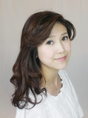 戸田恵梨香さん風 ソフトウルフ シースルーブラック Vosges ボージュ のヘアスタイル ヘアログ