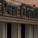 多磨霊園駅にあるDear Friends 府中店