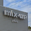 鵜方駅にあるmix up plus