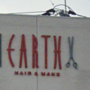 高田駅にあるHAIR&MAKE EARTH 長崎時津店