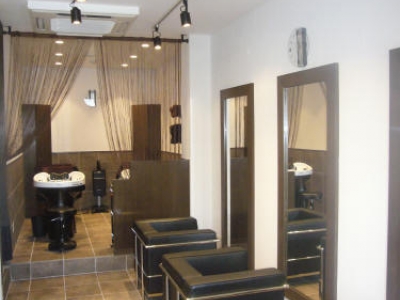 Hair Salon it - Hair Salon itは、お客様のライフスタイルが楽しく幸せになるスタイル提案を致します。