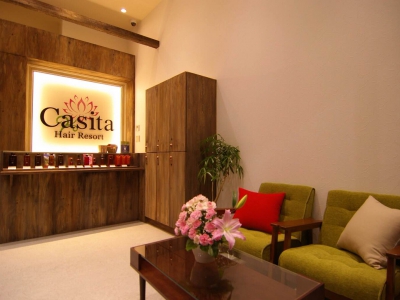 Casita Hair Resort 熱田千年店 - フロントと待合スペースはお客様を気持ちよくお迎えいたします！