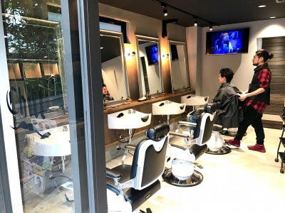 CHILL CHAIR 吉祥寺店　1st - 夜と昼ではイメージがガラリと変わります。