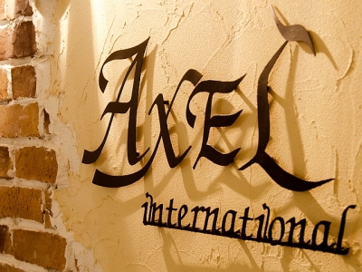 《閉店》AXEL international