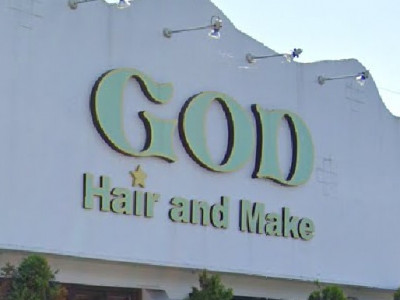 GOD Hair &Make 富岡店