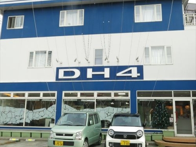 DH4