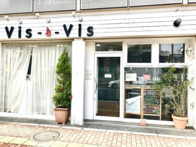 vis a vis 本蓮沼店