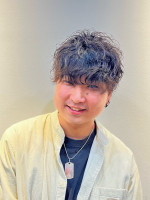 each hair&total beauty 高野　玲緒