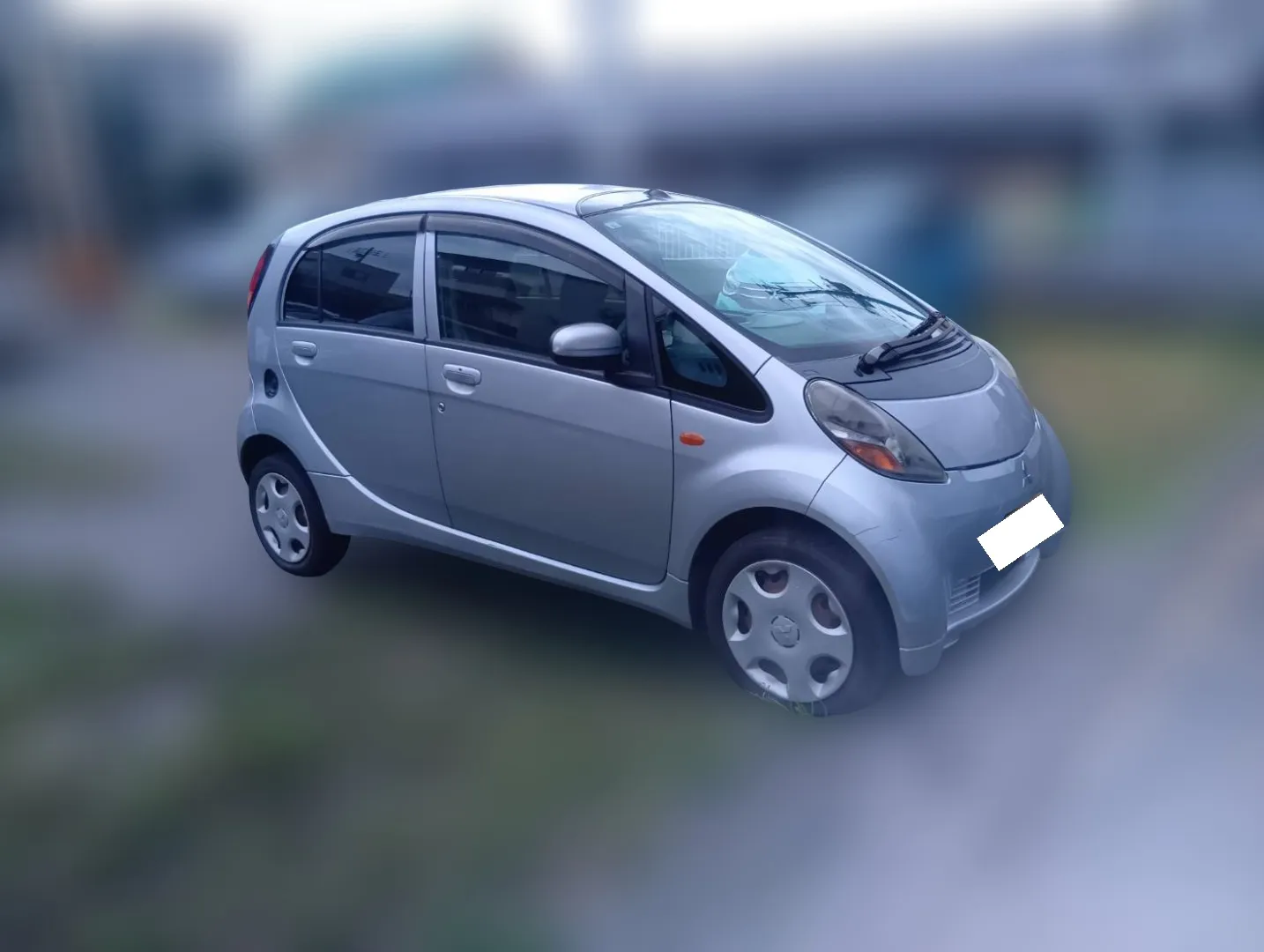 傷だらけの車の買取実績②:三菱 アイ_前からの画像