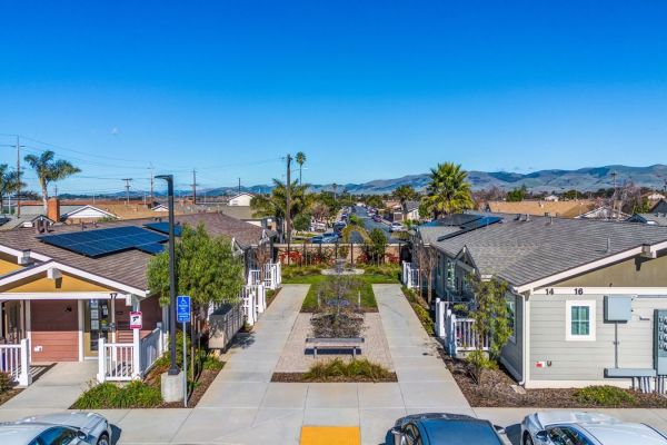 West Cox Cottages - Santa Maria, CA