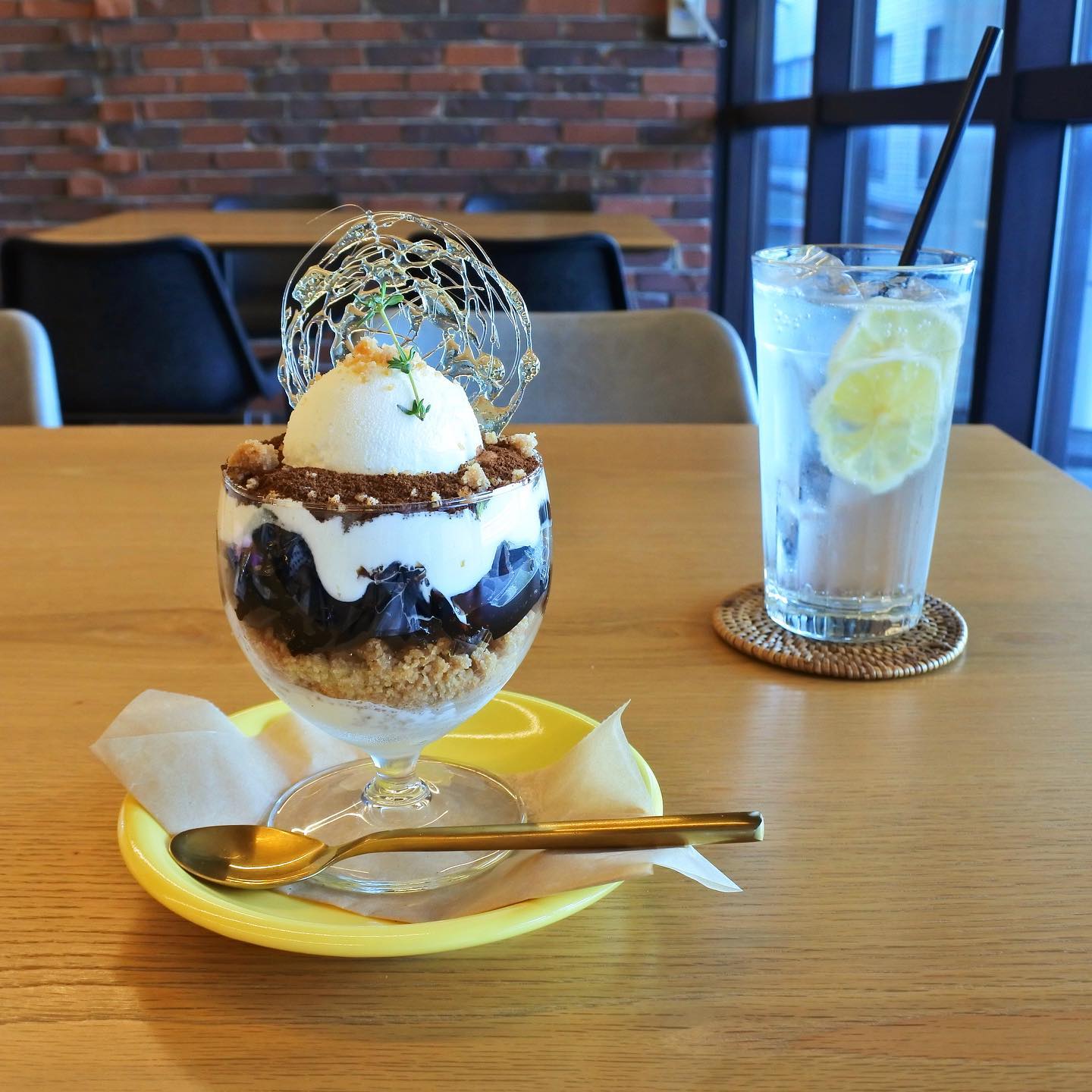 カフェ KINBI nicojica(きんび にこじか)