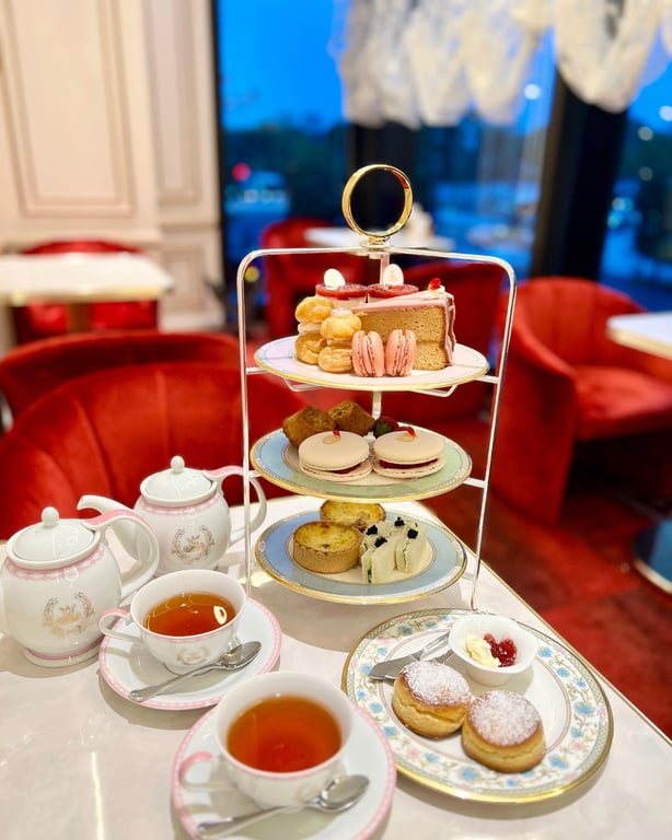 ル サロン ド ニナス 日比谷