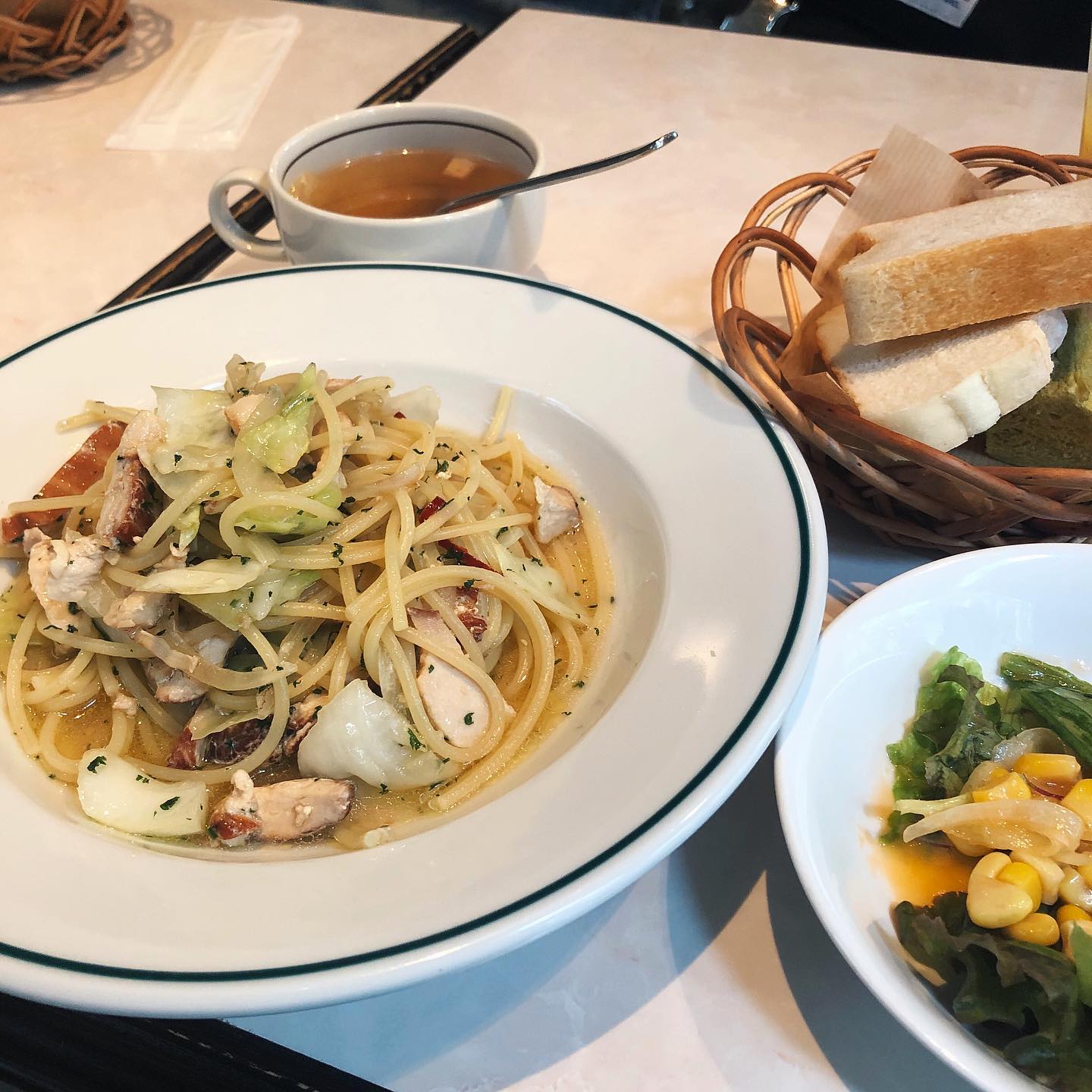 バール ヴィータ 天神店