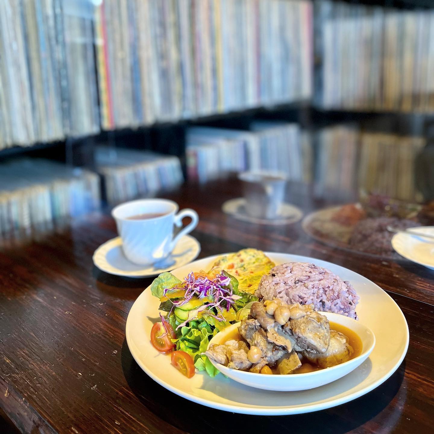 Cafe & Records Delmonico's