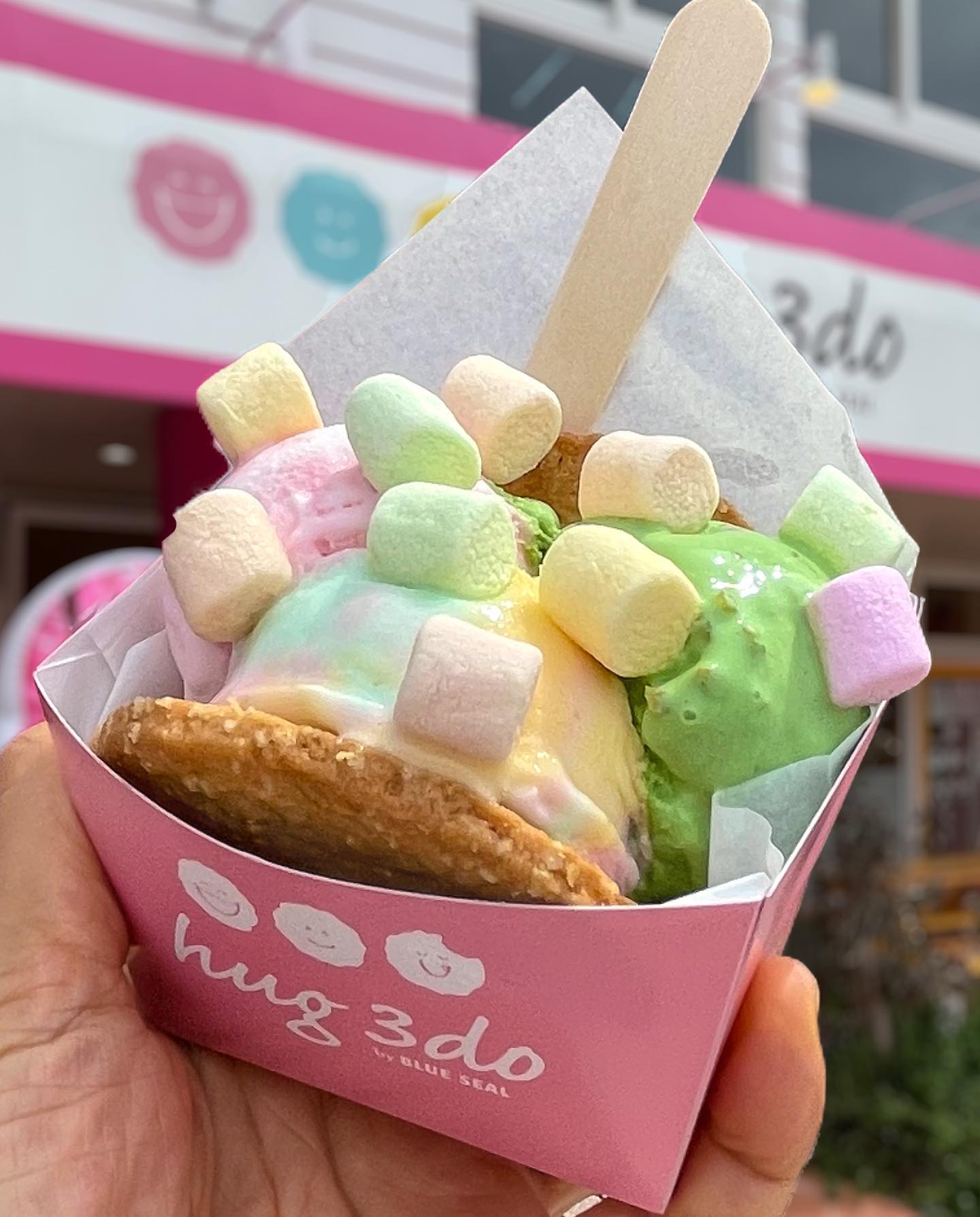 hug 3do(ハグサンド) アメリカンビレッジ店