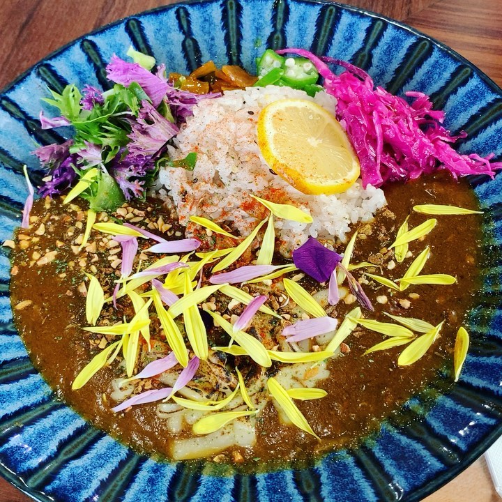 CURRY STAND tail tail…