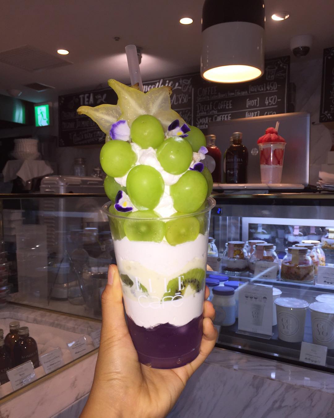 ELLE café corner in Beaute eternelle