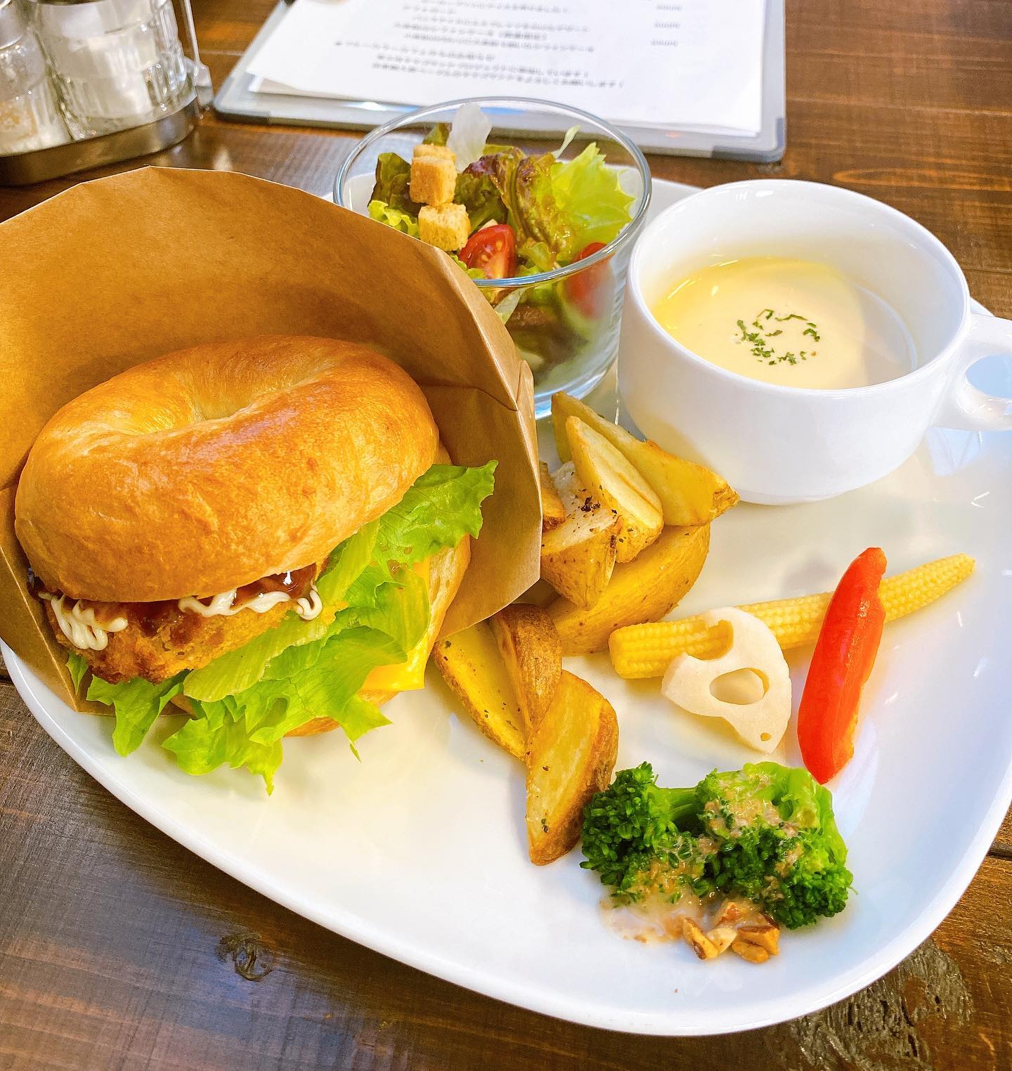 ブルーカラーカフェ