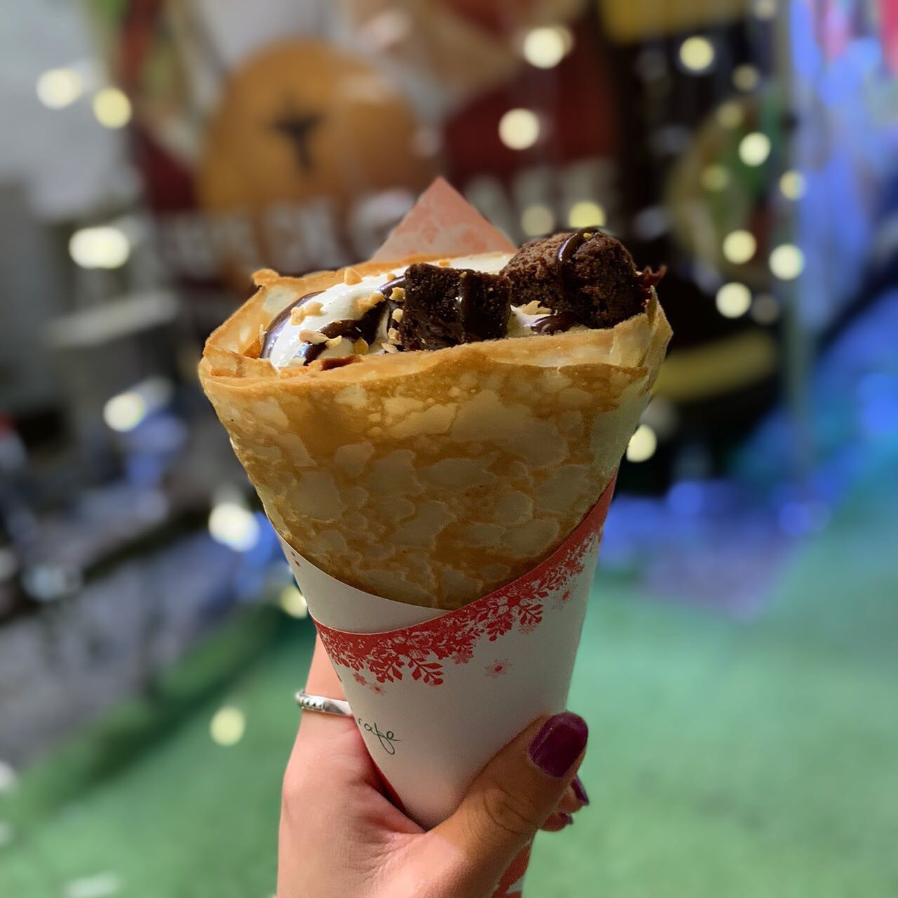 ジラフクレープ 梅田店