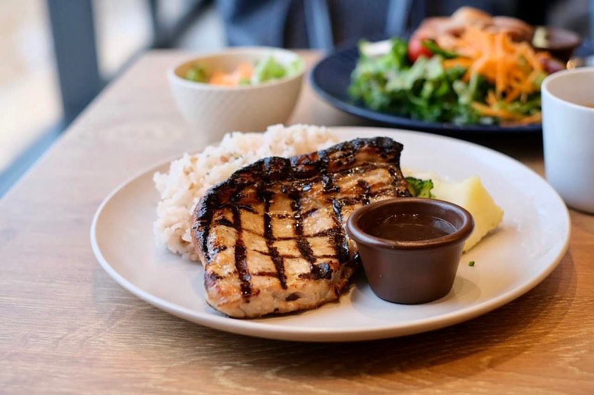 FLOWS GRILL | BAR ジ アウトレット湘南平塚