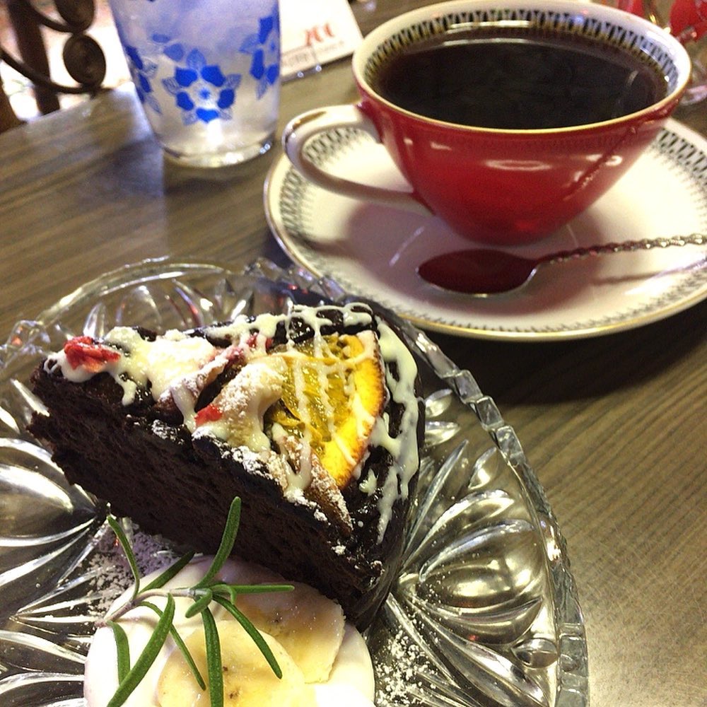 喫茶・ママンヌ