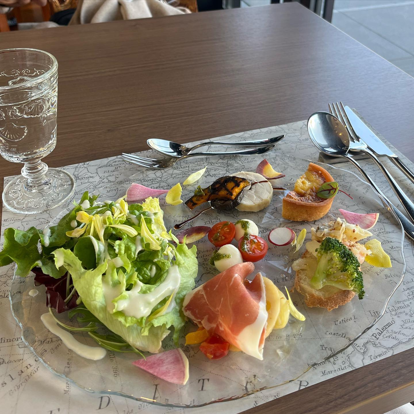 シアターカフェ&レストラン