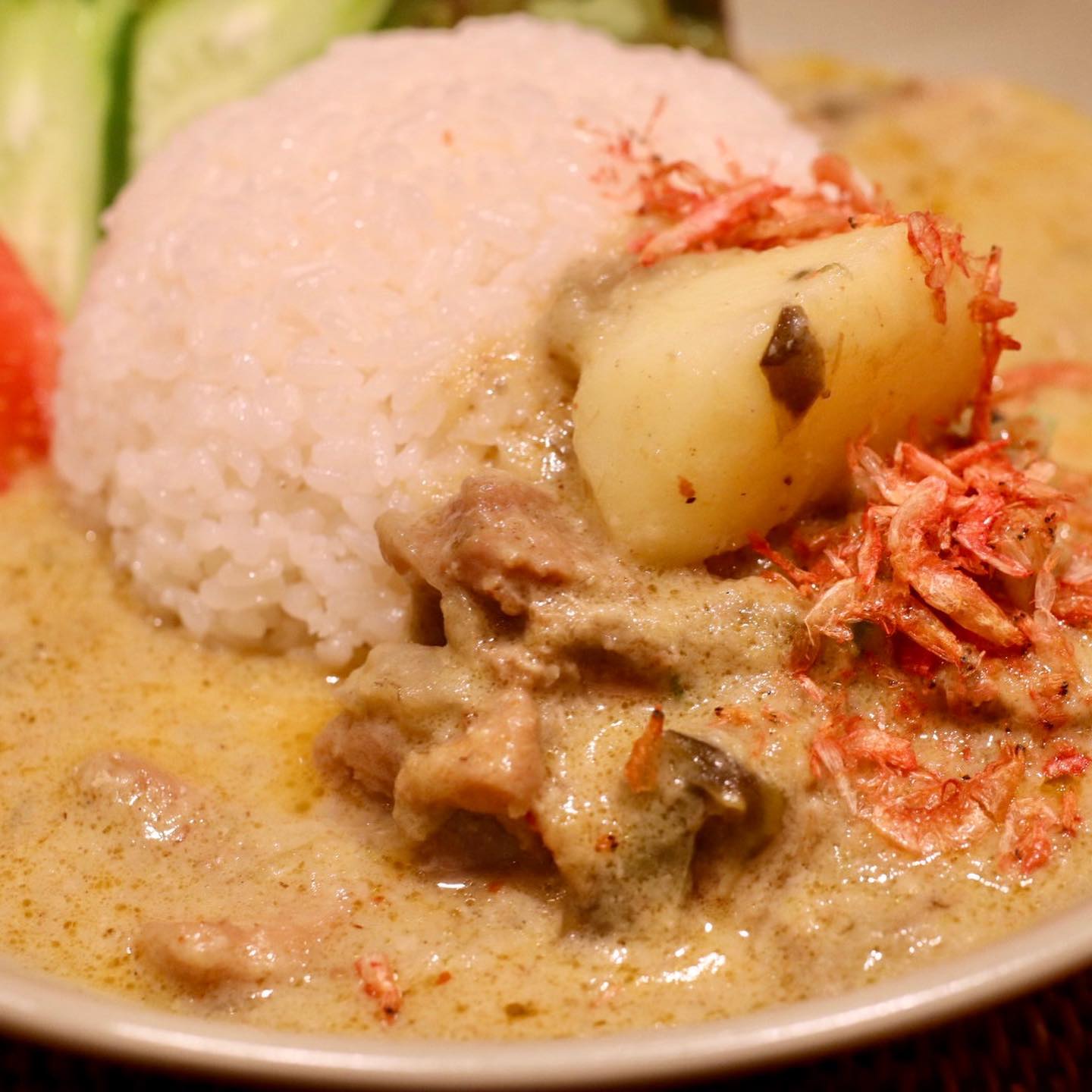 ロジウラのマタハリ春光乍洩