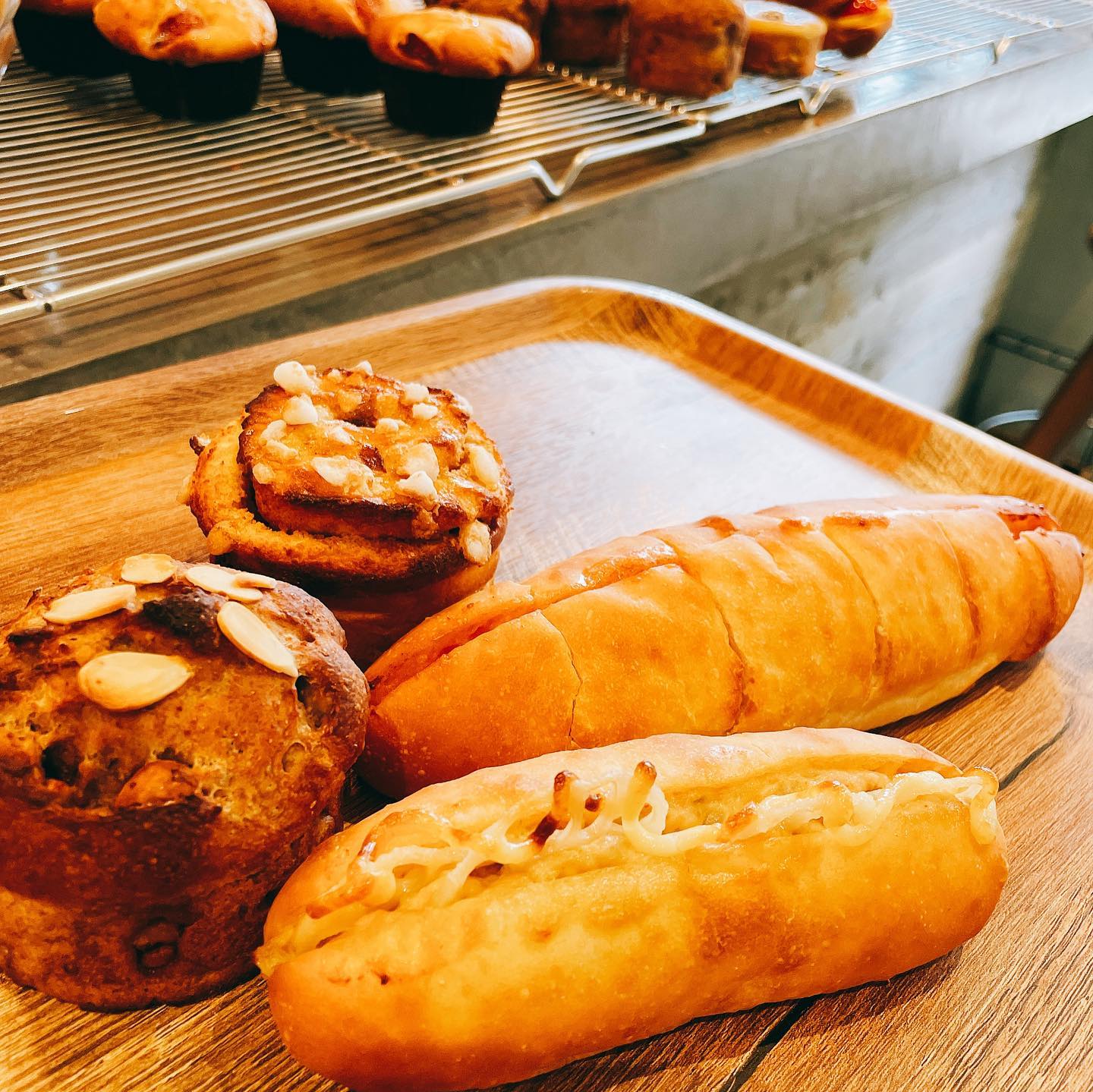 ヨフカシベーカリー&イッコン