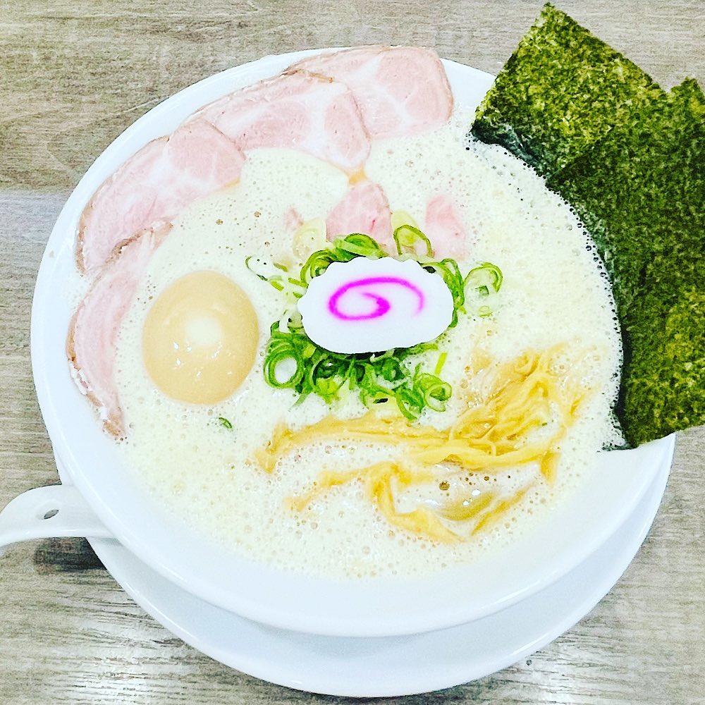 鶏そば啜る 小牧分店