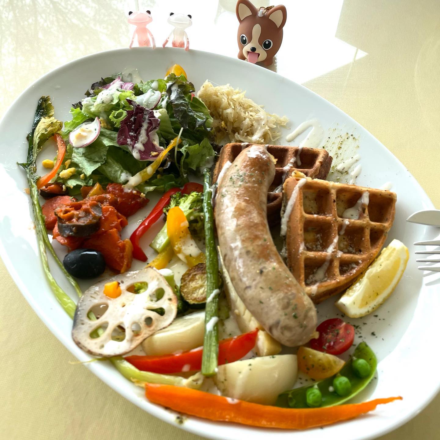 エミール 水辺のワッフルカフェ