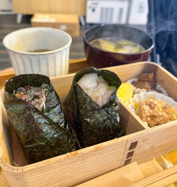 おむすび ぎゅっぎゅ