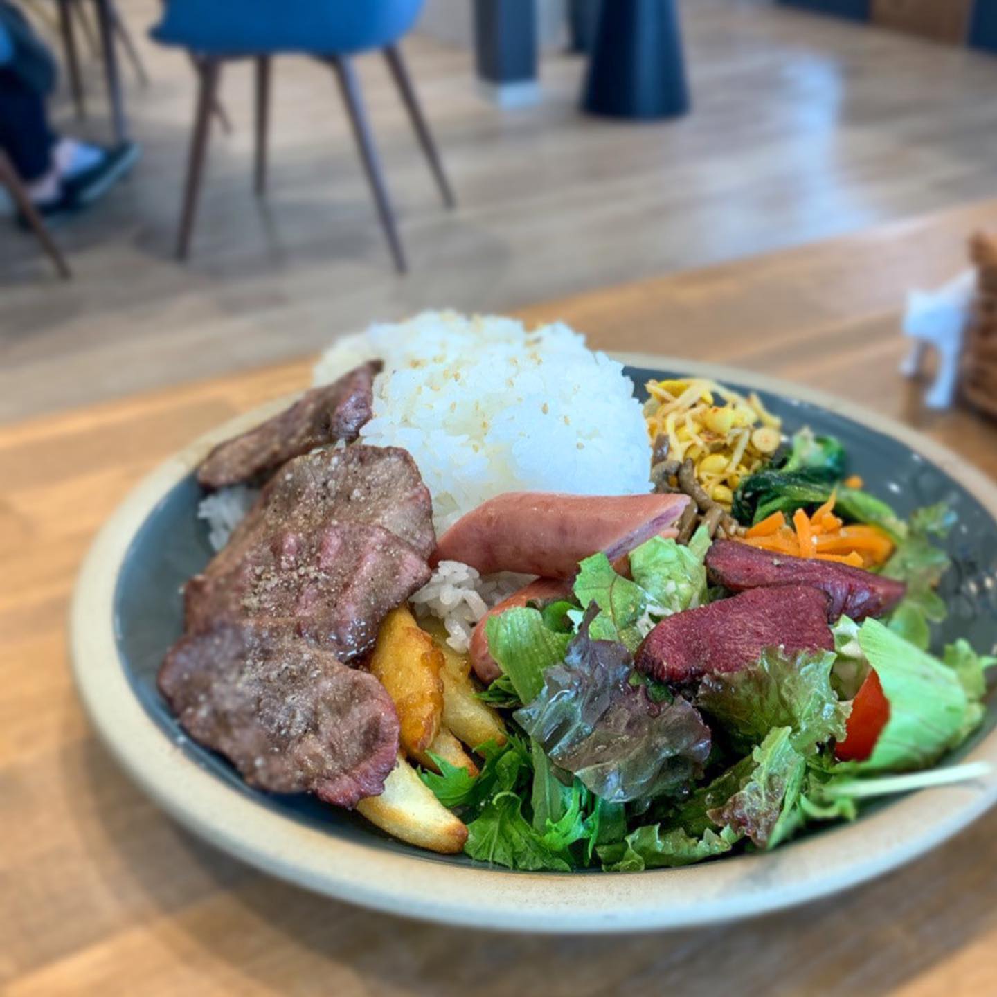 「牛タン料理専門店」cafe&bar HITOTOKI