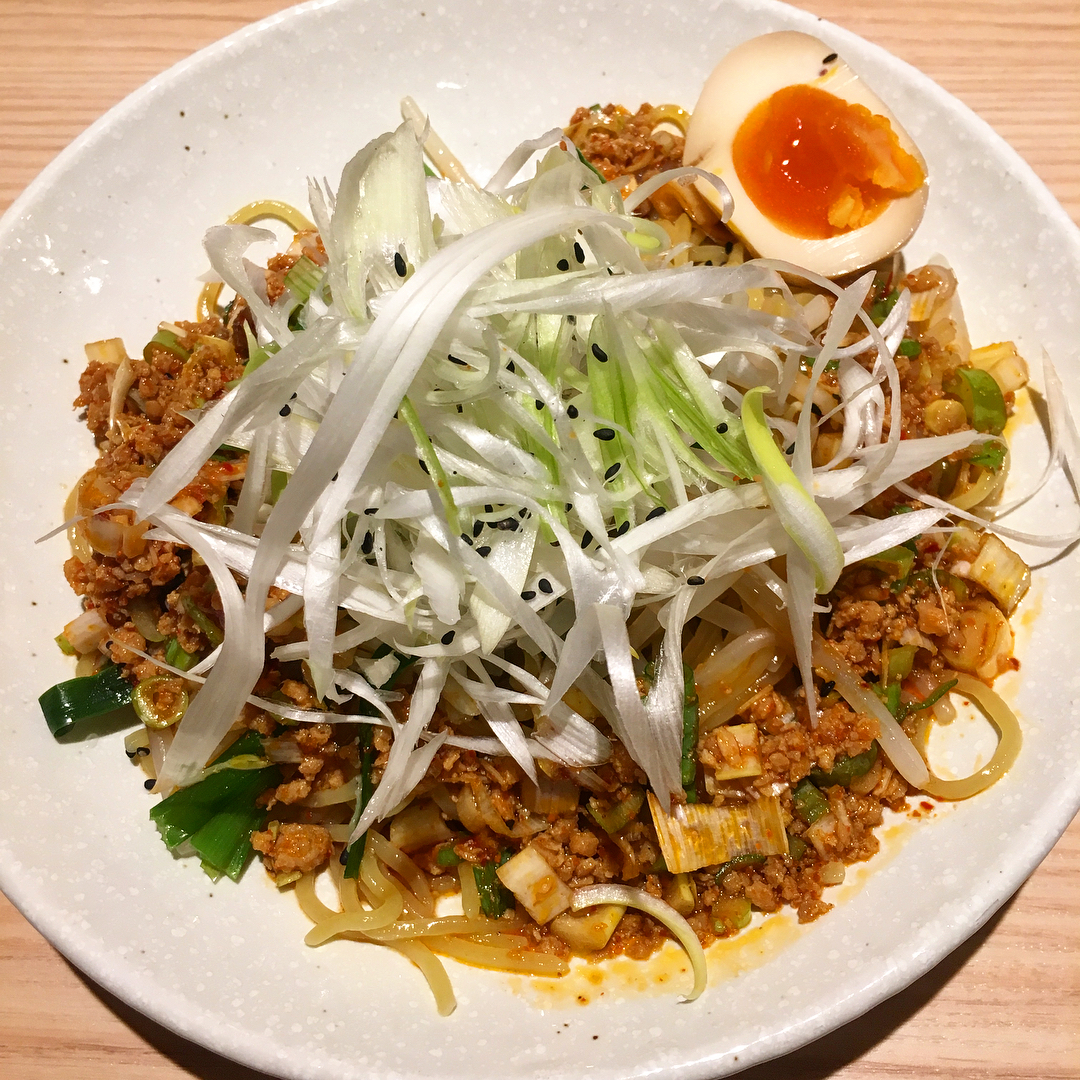 博多担々麺 新田屋 梟(にったや ふくろう)