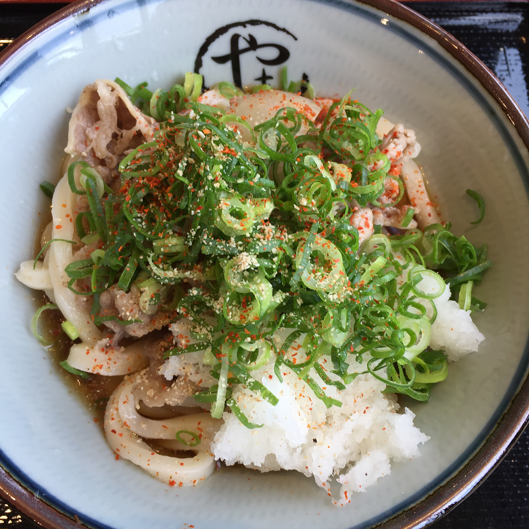 セルフうどん やま 徳島駅前店