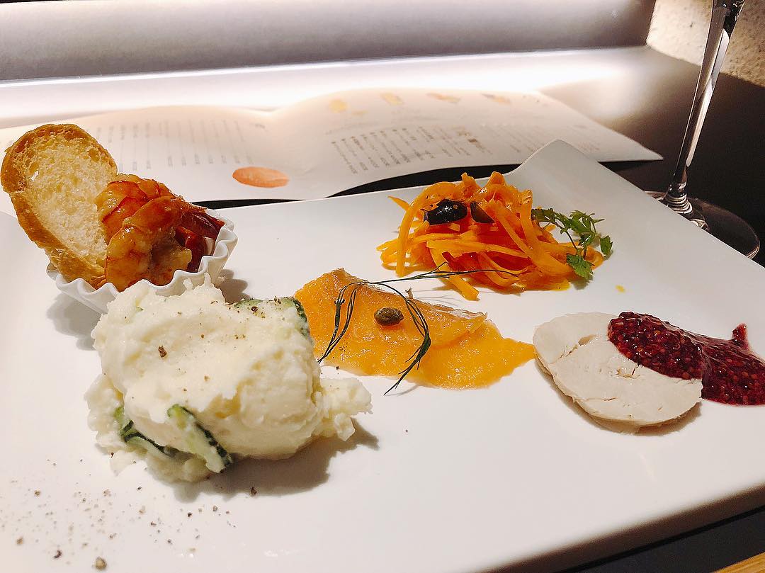 パフェ、珈琲、酒、佐々木