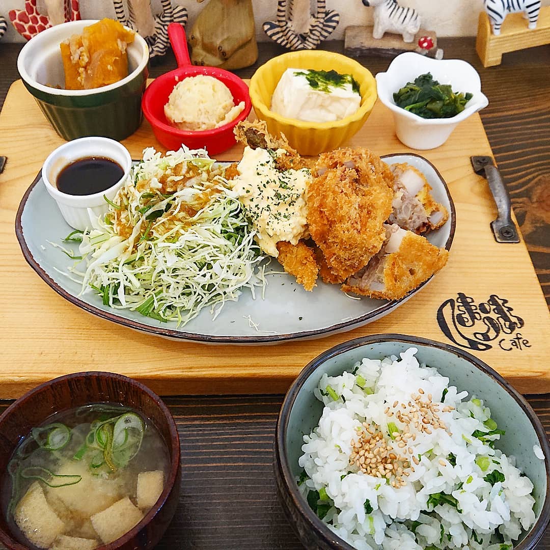 しまうまカフェ