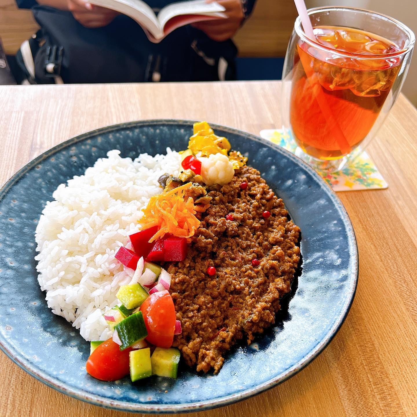 驛カフェRESFEBER(レースフェーベル)